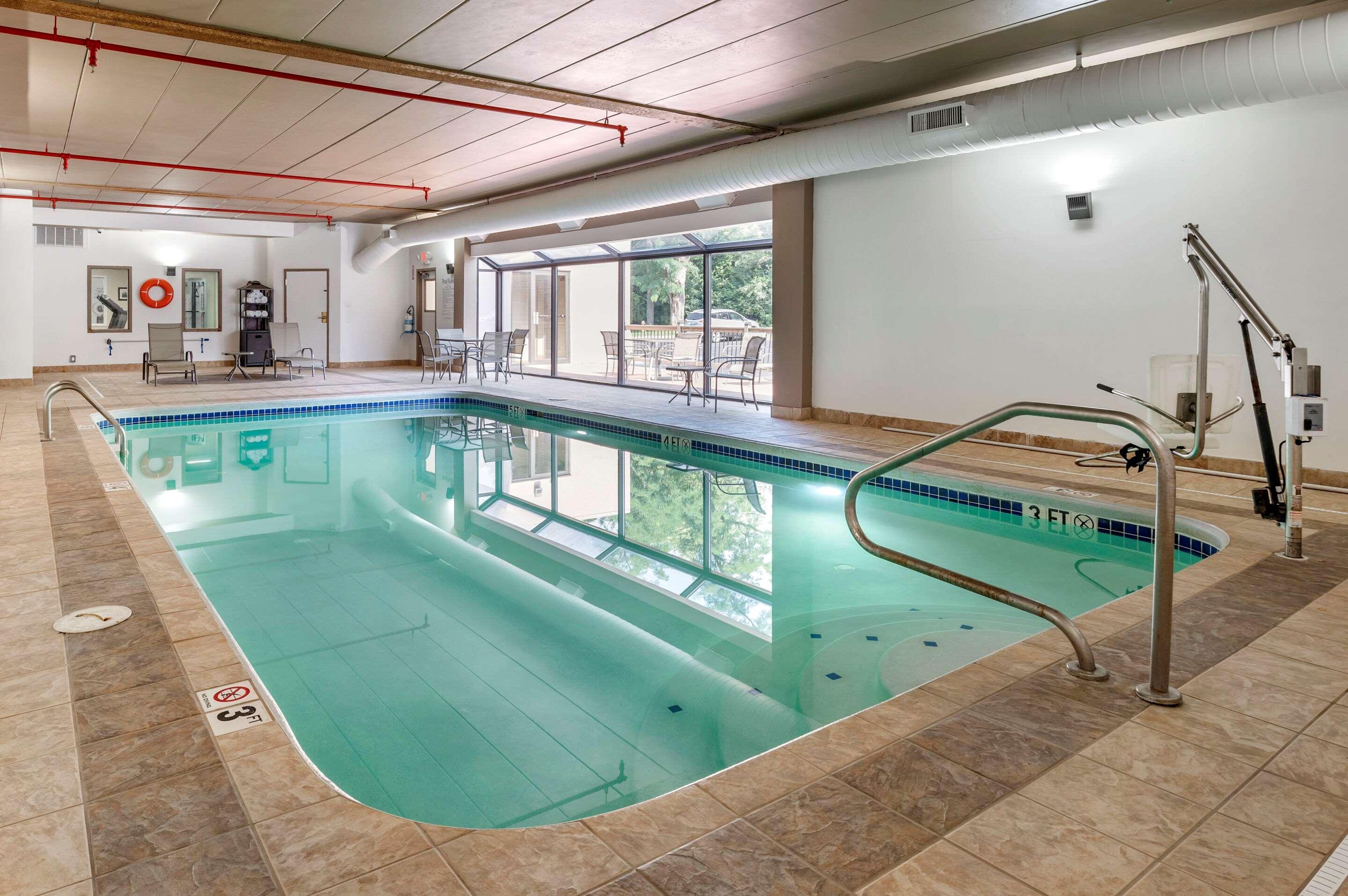 Comfort Inn Oxford - University Area Экстерьер фото