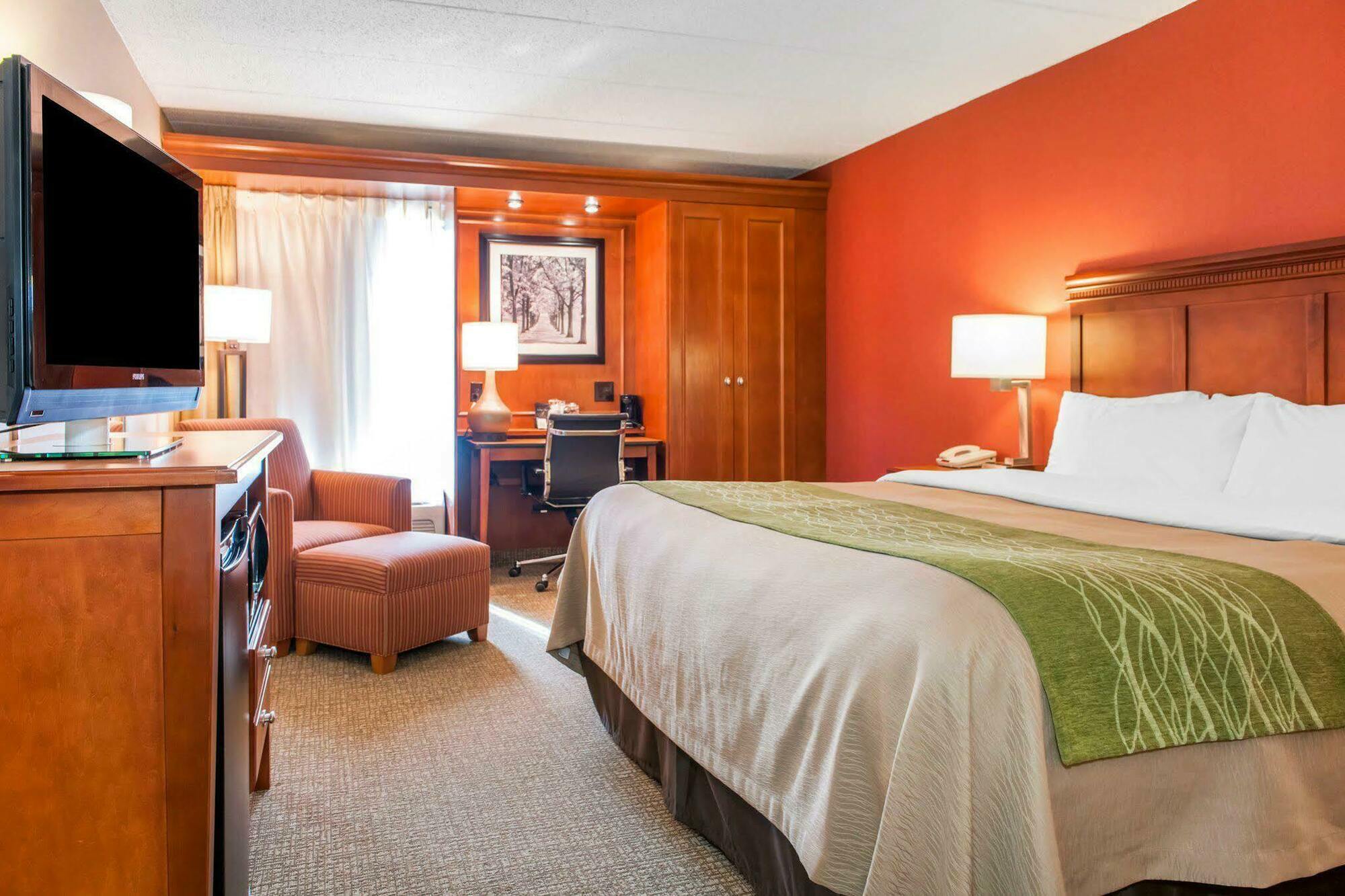 Comfort Inn Oxford - University Area Экстерьер фото