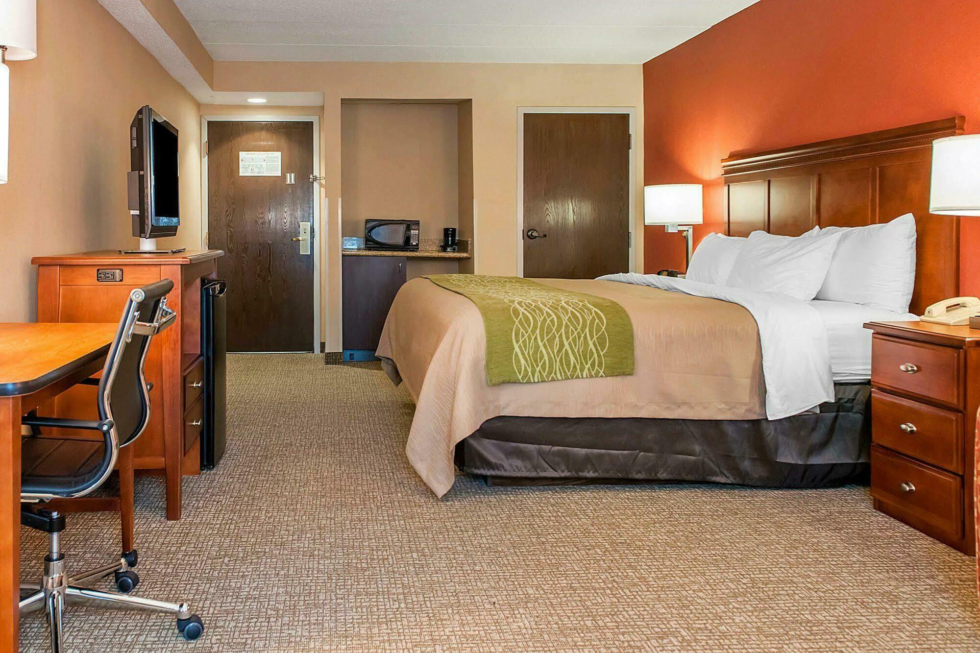 Comfort Inn Oxford - University Area Экстерьер фото