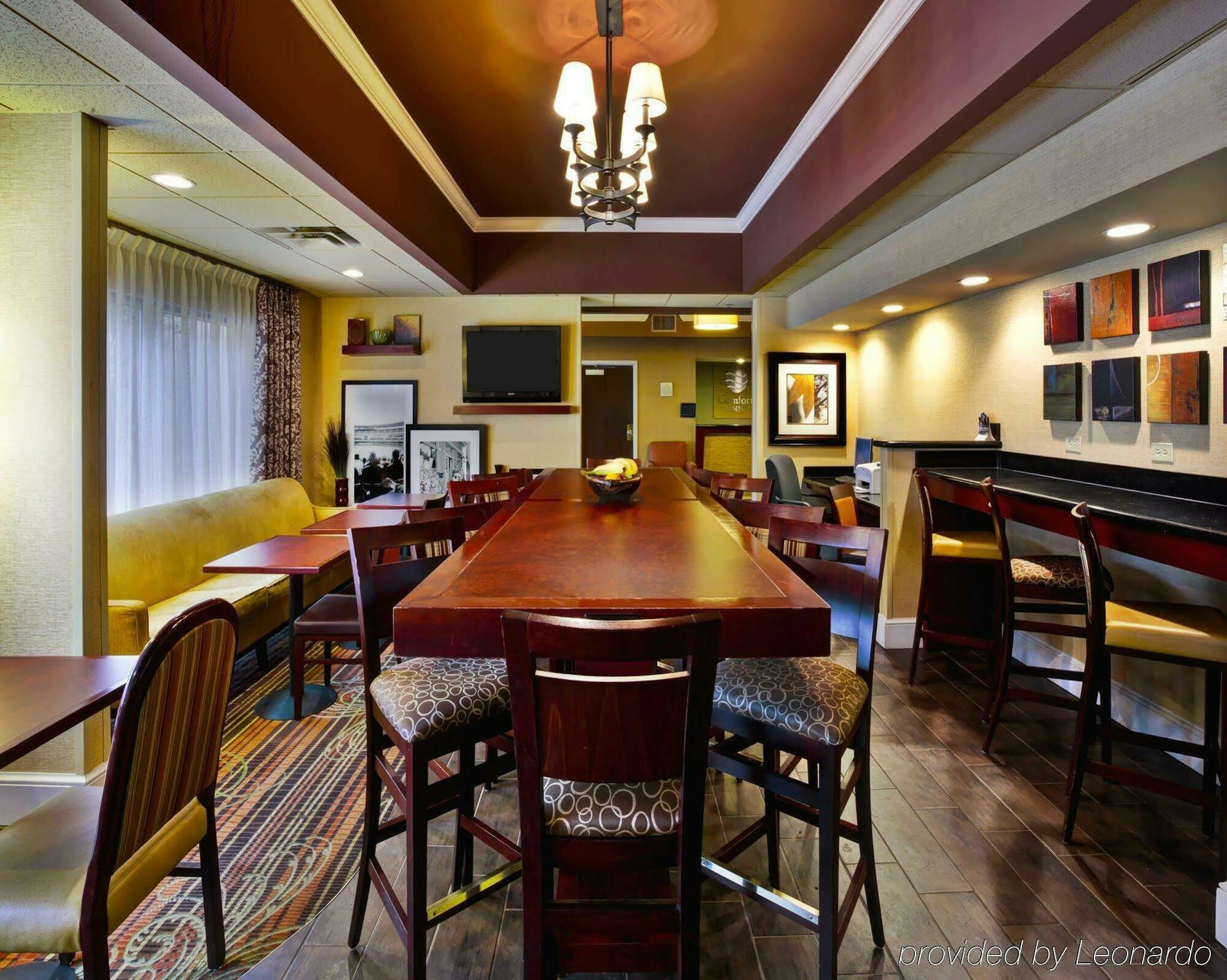 Comfort Inn Oxford - University Area Экстерьер фото
