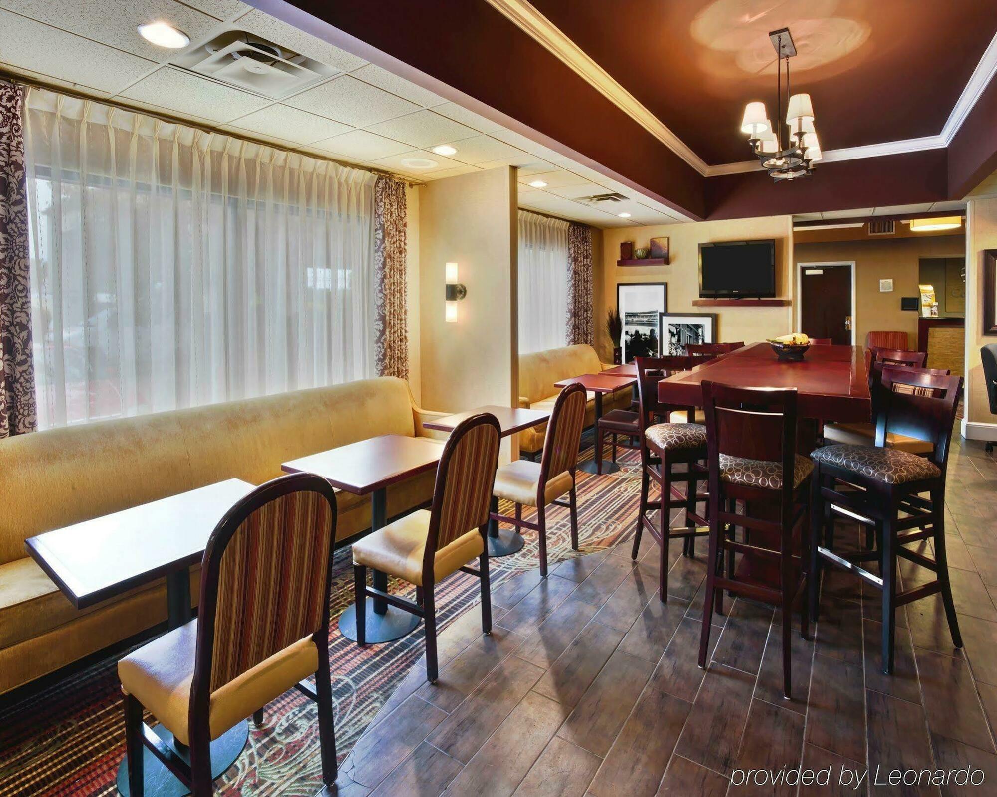 Comfort Inn Oxford - University Area Экстерьер фото